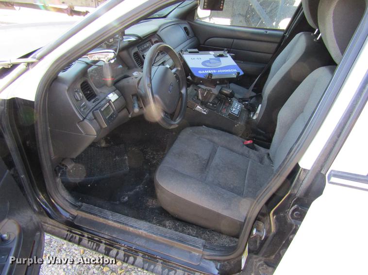 image for item EU9536 2011 Ford Crown Victoria Police Interceptor