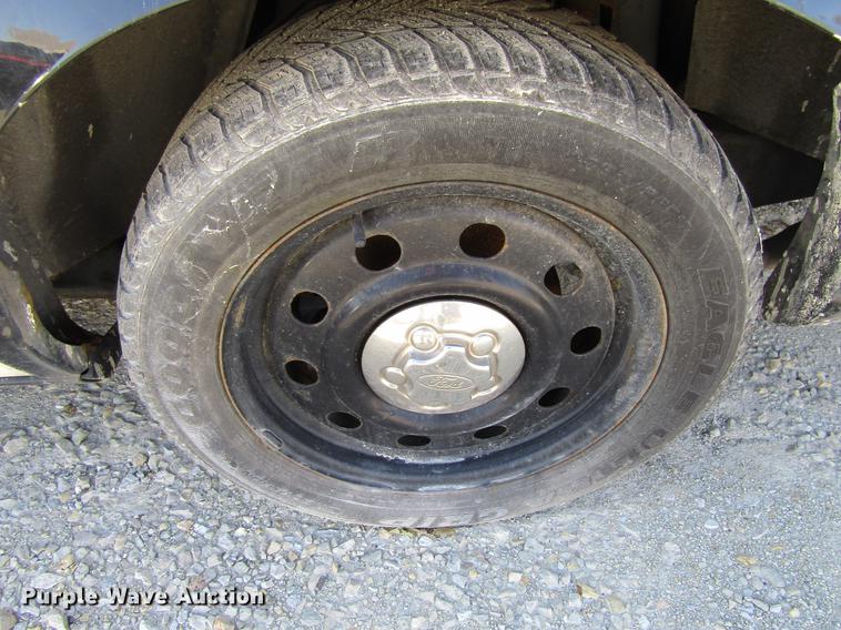 image for item EU9536 2011 Ford Crown Victoria Police Interceptor