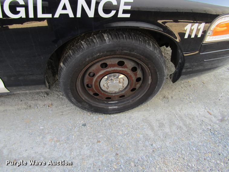 image for item EU9536 2011 Ford Crown Victoria Police Interceptor