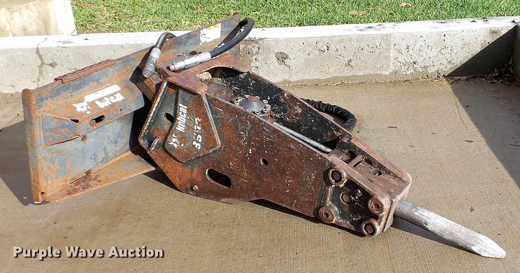 image for item EV9527 Bobcat B950 breaker