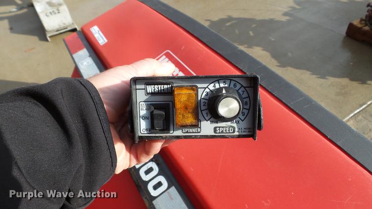 image for item EV9529 Western 1000 low profile spreader