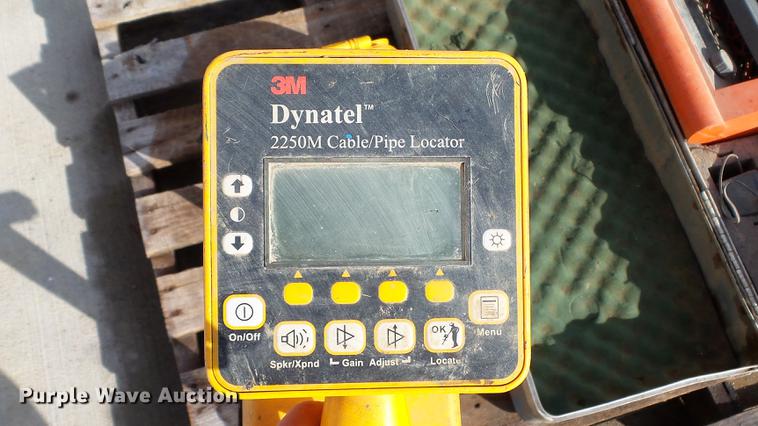 image for item EV9532 (2) utility locators