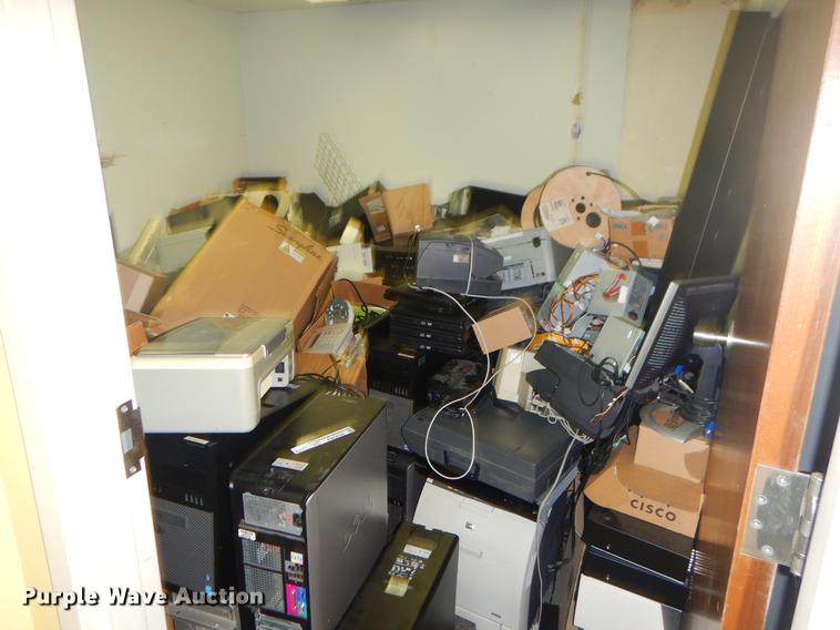 image for item EW9739 IT equipment