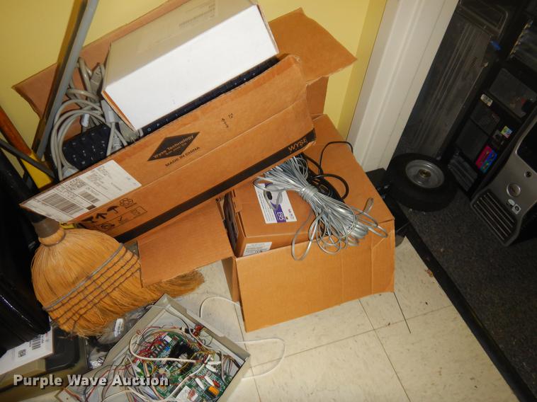 image for item EW9739 IT equipment