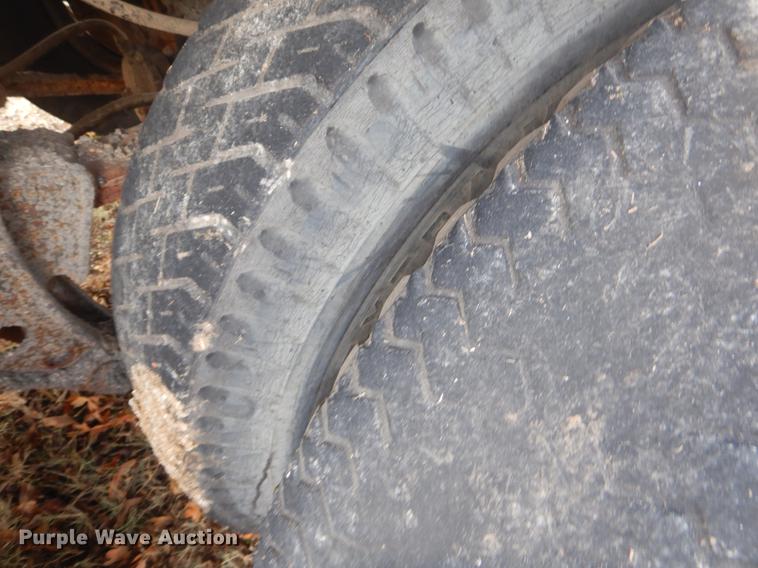 image for item EW9746 1959 Fruehauf tank trailer