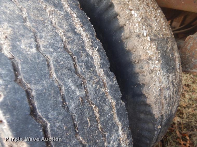 image for item EW9746 1959 Fruehauf tank trailer