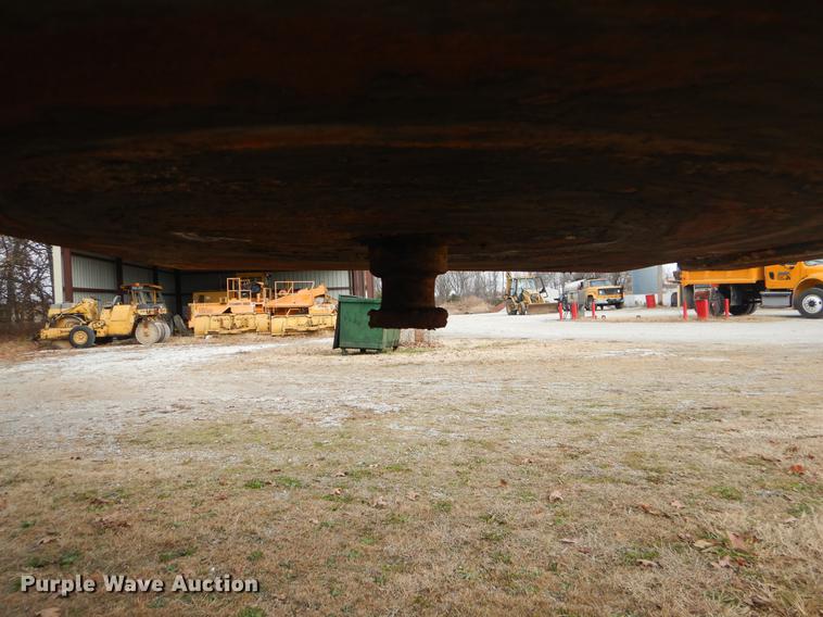 image for item EW9746 1959 Fruehauf tank trailer