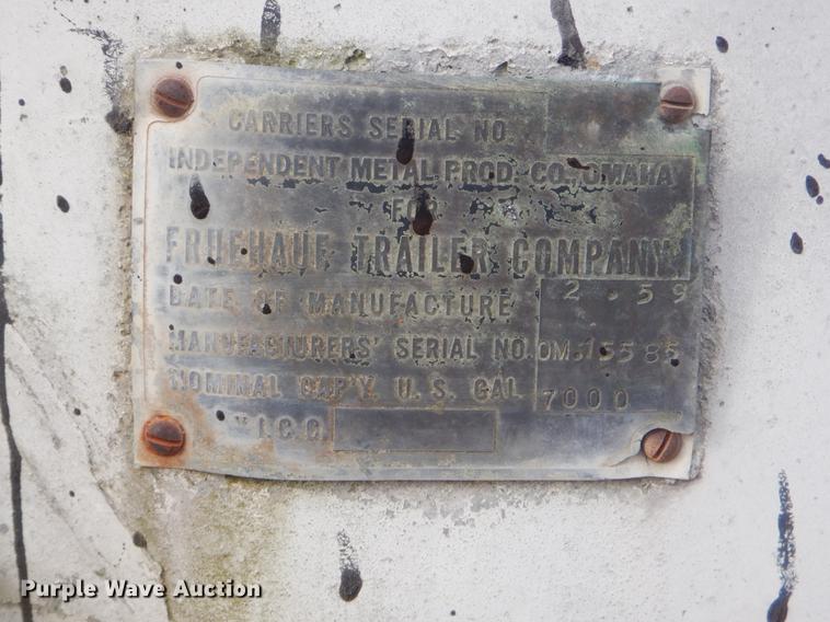 image for item EW9746 1959 Fruehauf tank trailer