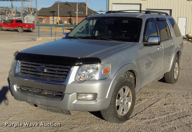 image for item FE9262 2010 Ford Explorer XLT SUV