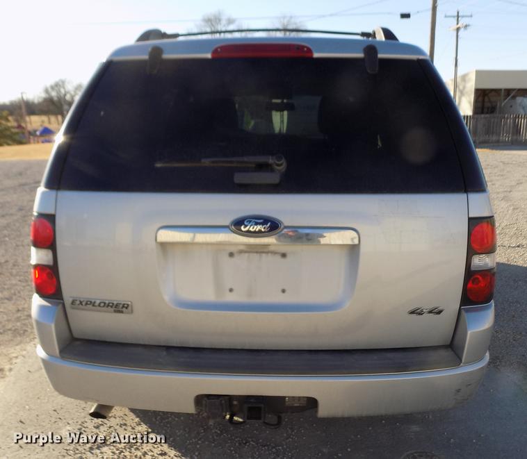 image for item FE9262 2010 Ford Explorer XLT SUV