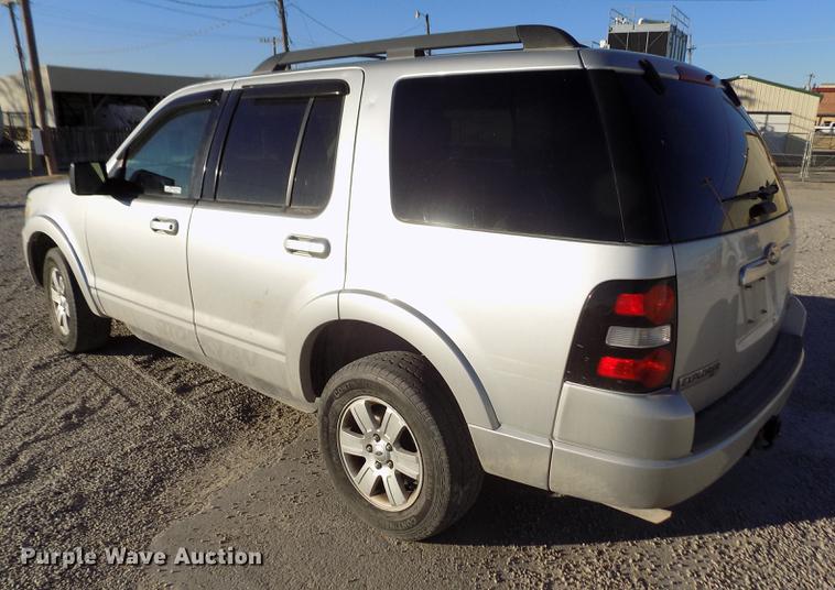 image for item FE9262 2010 Ford Explorer XLT SUV