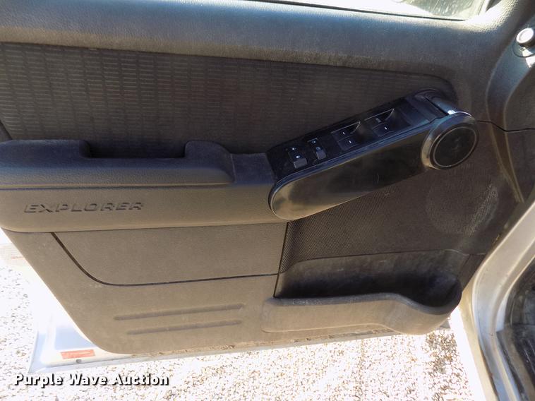 image for item FE9262 2010 Ford Explorer XLT SUV