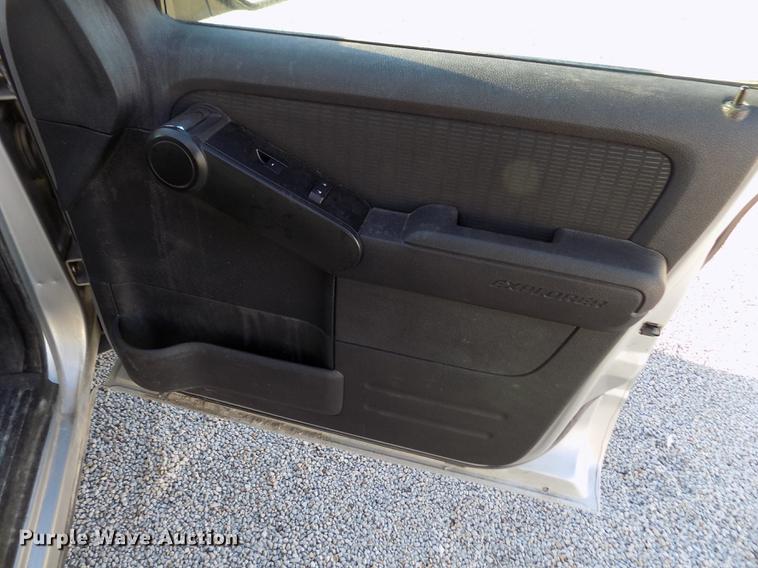 image for item FE9262 2010 Ford Explorer XLT SUV