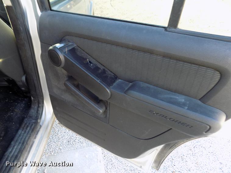 image for item FE9262 2010 Ford Explorer XLT SUV