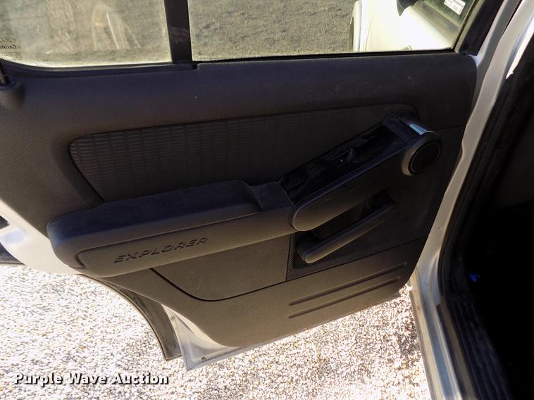 image for item FE9262 2010 Ford Explorer XLT SUV