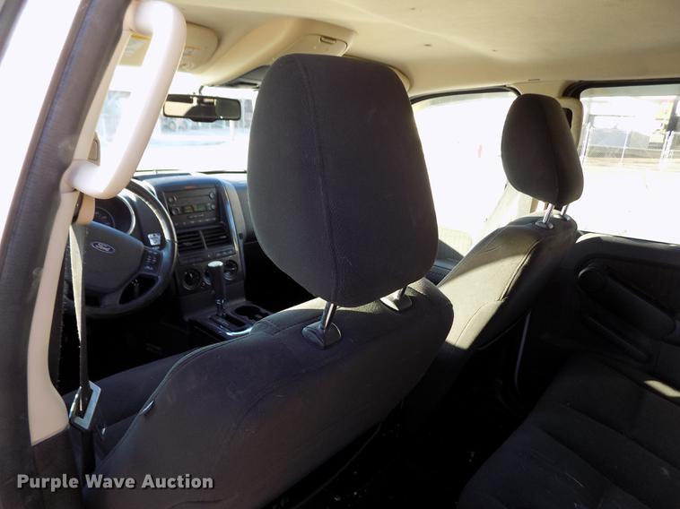 image for item FE9262 2010 Ford Explorer XLT SUV