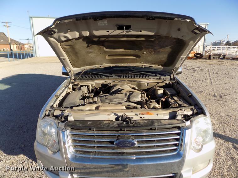 image for item FE9262 2010 Ford Explorer XLT SUV