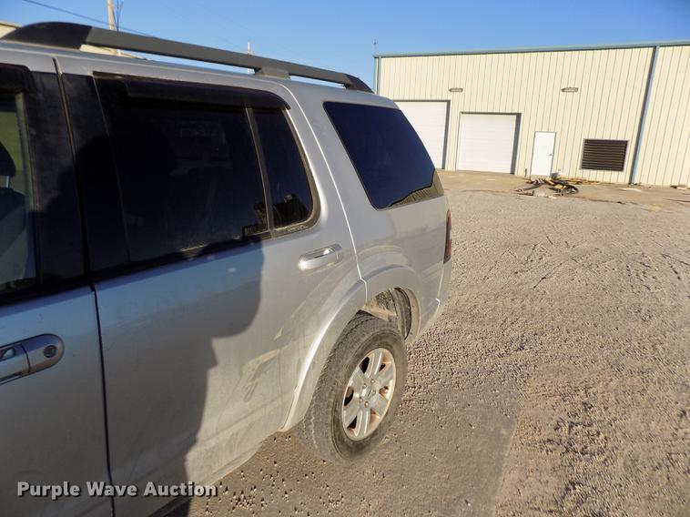 image for item FE9262 2010 Ford Explorer XLT SUV