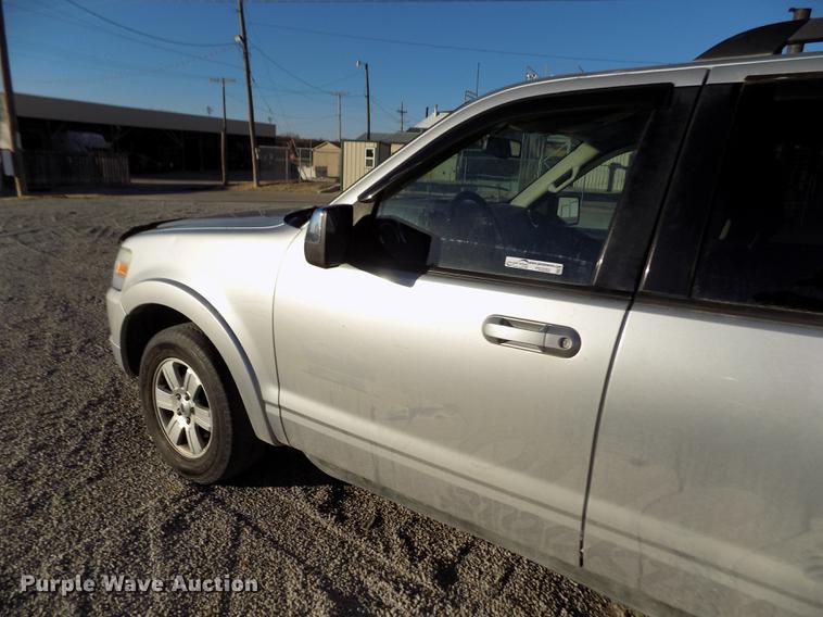 image for item FE9262 2010 Ford Explorer XLT SUV