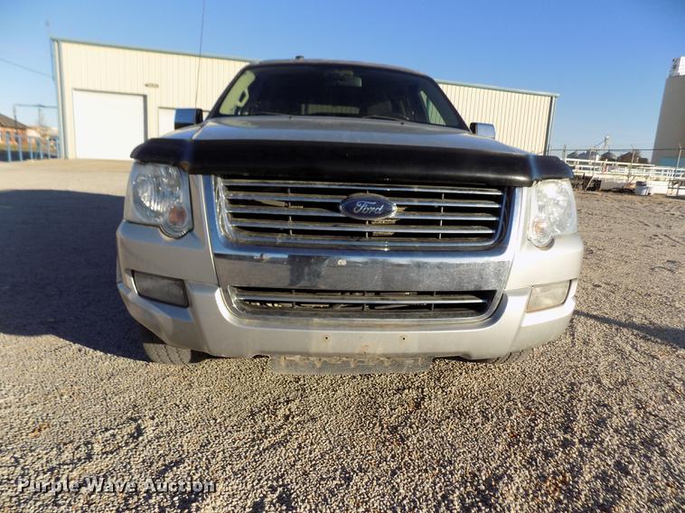 image for item FE9262 2010 Ford Explorer XLT SUV