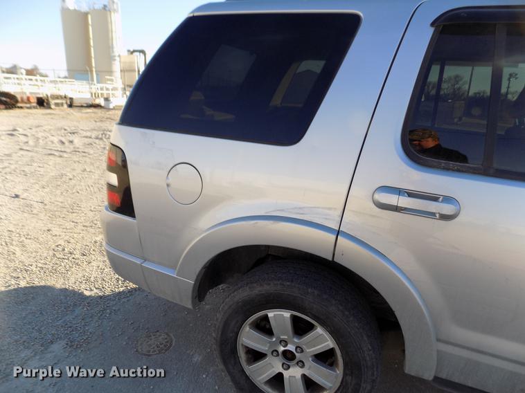 image for item FE9262 2010 Ford Explorer XLT SUV