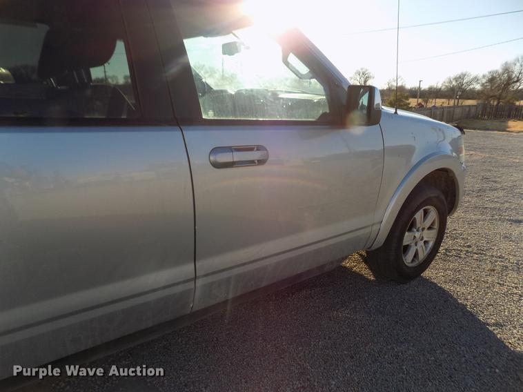 image for item FE9262 2010 Ford Explorer XLT SUV