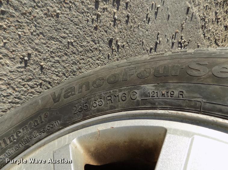 image for item FE9262 2010 Ford Explorer XLT SUV