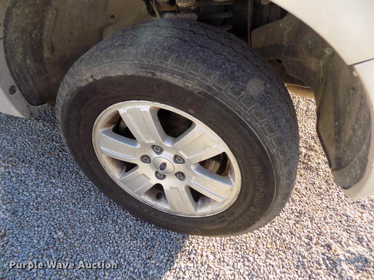 image for item FE9262 2010 Ford Explorer XLT SUV