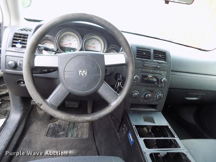 image for item FE9263 2010 Dodge Charger Police