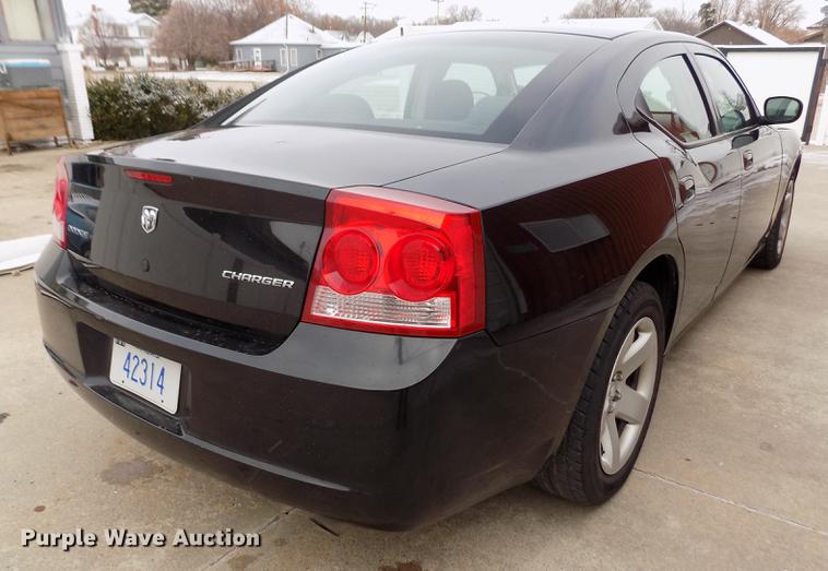 image for item FE9263 2010 Dodge Charger Police