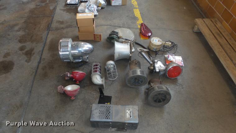 image for item FI9345 Fire truck accessories