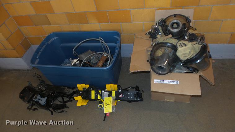 image for item FI9367 (23) Scott SCBA fire masks