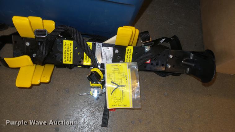 image for item FI9367 (23) Scott SCBA fire masks