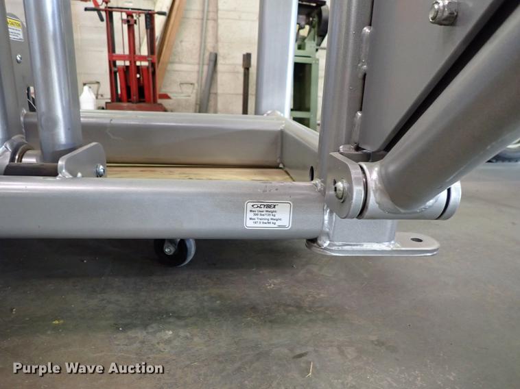 image for item FI9459 Cybex VR1 abdominal/back extension machine