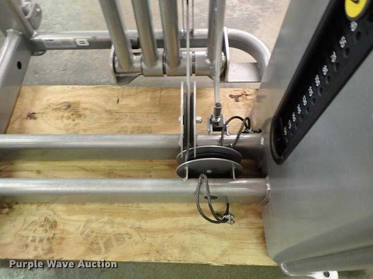 image for item FI9459 Cybex VR1 abdominal/back extension machine