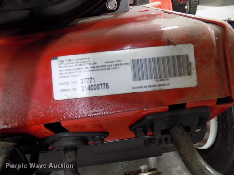 Toro Powermax 726 OE snow blower in Andover, KS | Item FQ9127 sold