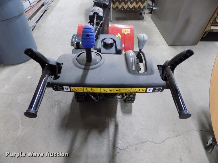 image for item FQ9128 Toro Powermax 726 OE snow blower