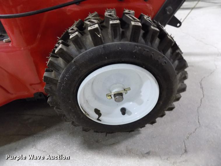 Toro Powermax 726 OE snow blower in Andover, KS Item FQ9128 sold