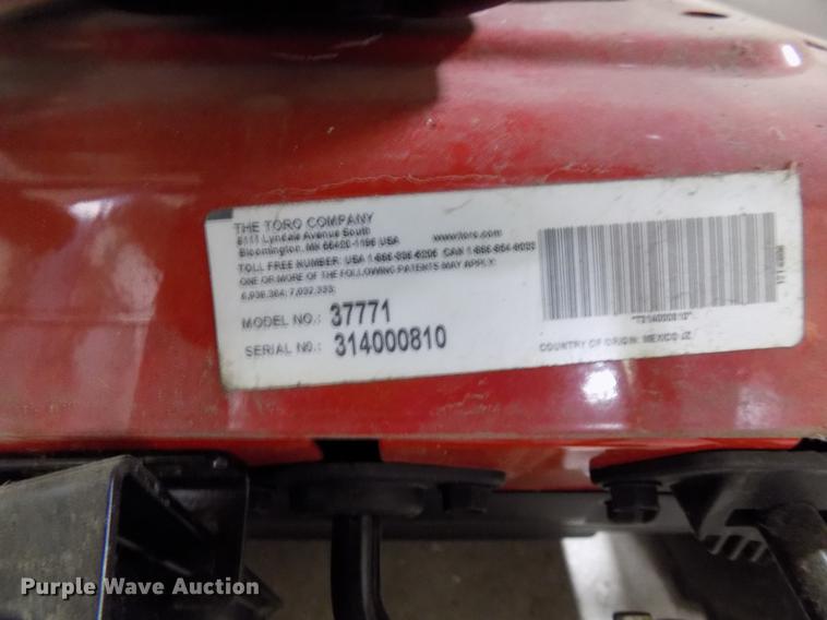 image for item FQ9128 Toro Powermax 726 OE snow blower