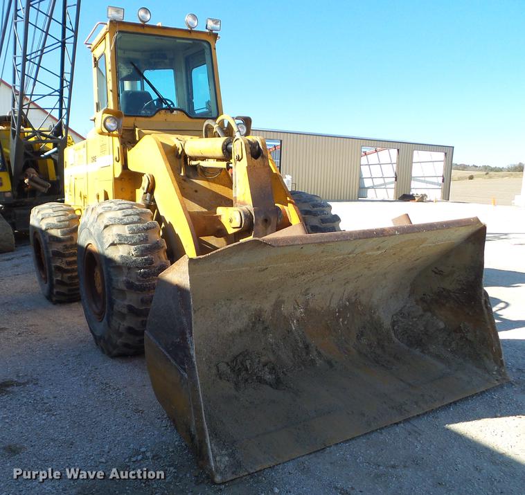 image for item L5725 1977 Dresser 530 wheel loader
