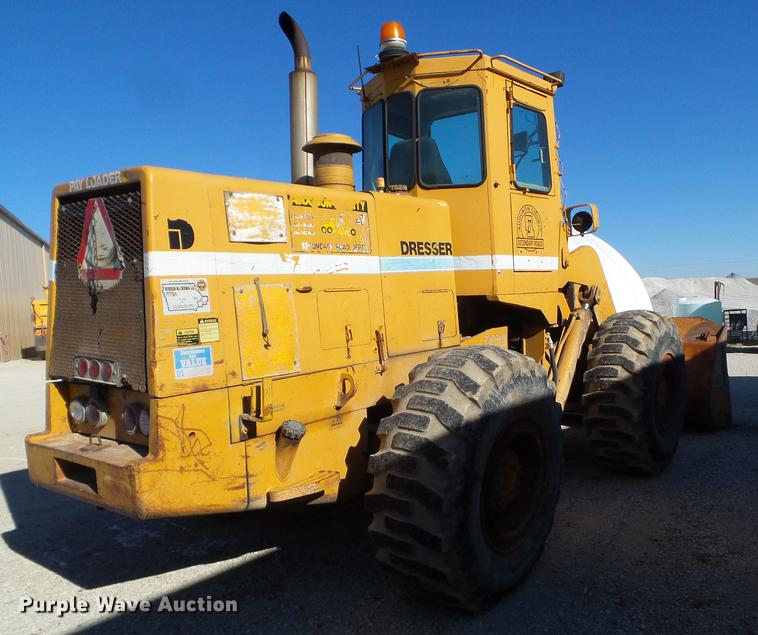 image for item L5725 1977 Dresser 530 wheel loader