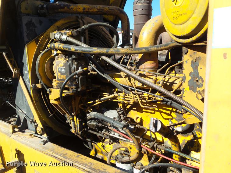 image for item L5725 1977 Dresser 530 wheel loader