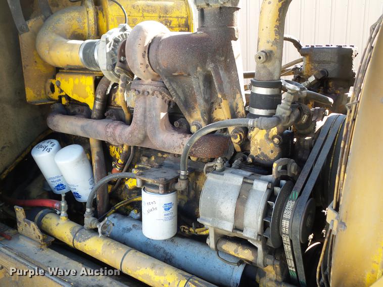 image for item L5725 1977 Dresser 530 wheel loader