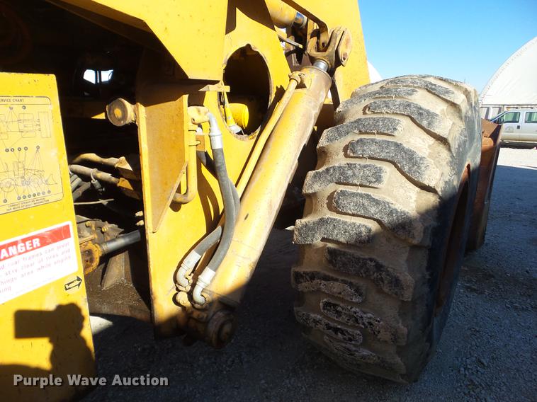 image for item L5725 1977 Dresser 530 wheel loader