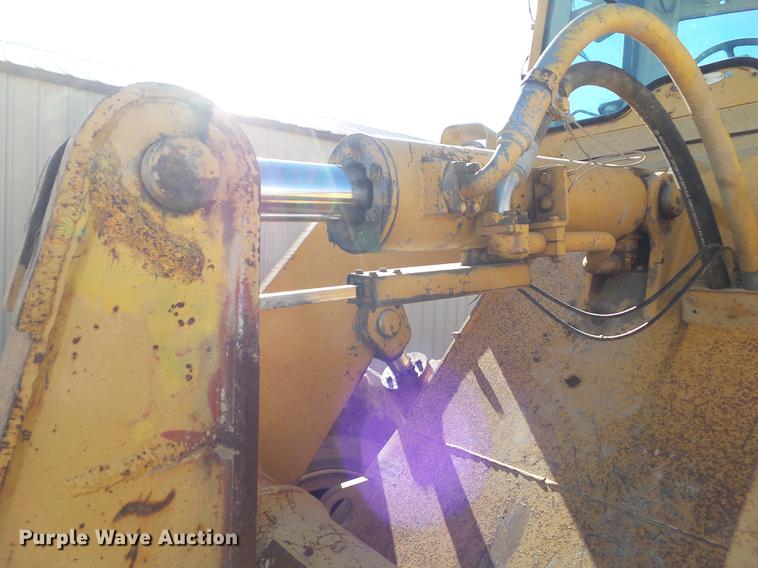 image for item L5725 1977 Dresser 530 wheel loader