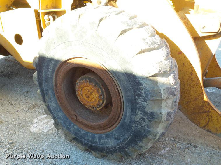 image for item L5725 1977 Dresser 530 wheel loader