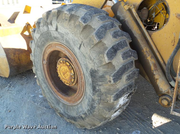 image for item L5725 1977 Dresser 530 wheel loader