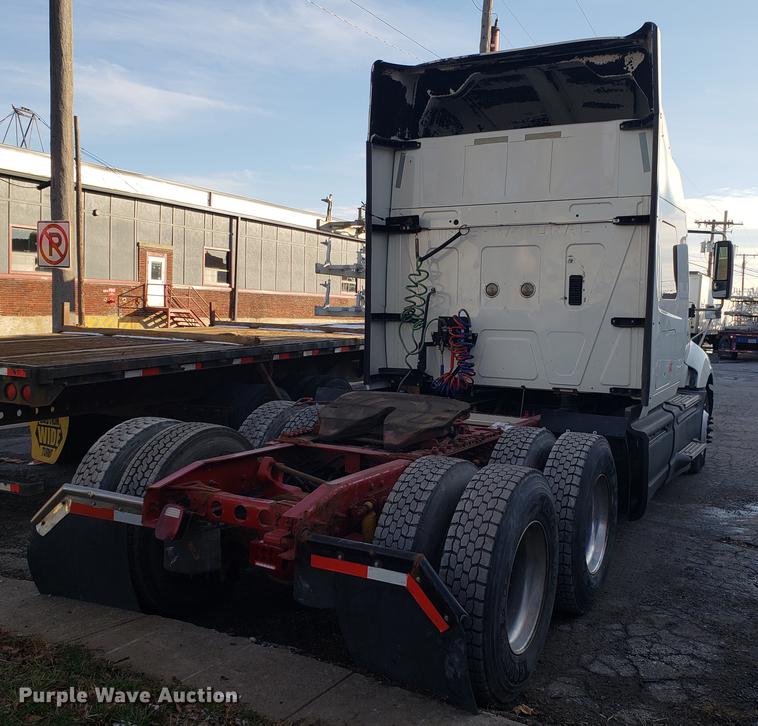 image for item AV9438 2012 International ProStar semi truck