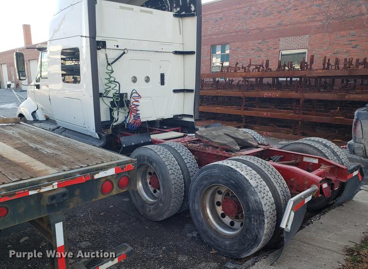 image for item AV9438 2012 International ProStar semi truck