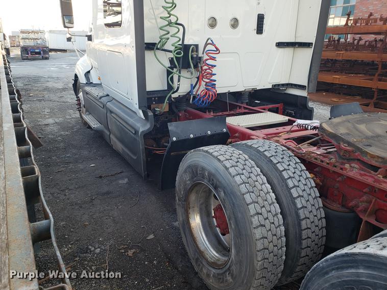image for item AV9438 2012 International ProStar semi truck